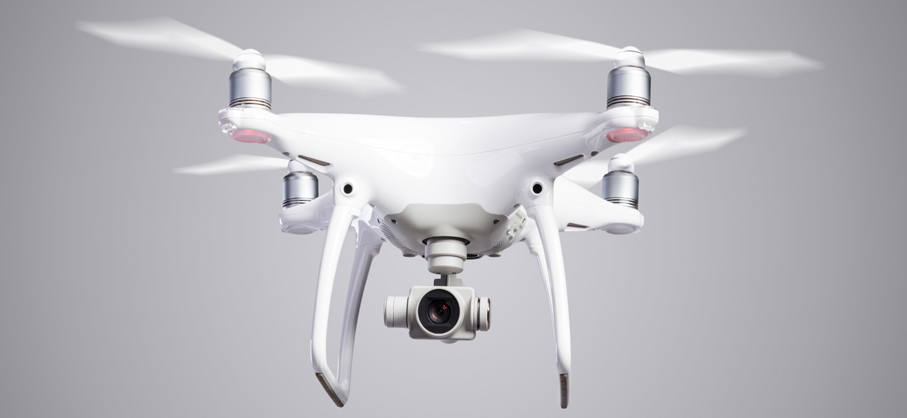 ドローン(無人航空機)を活用した撮影には保険を欠かすことが出来ません。また、許可申請時にもドローンの保険は必須となります。