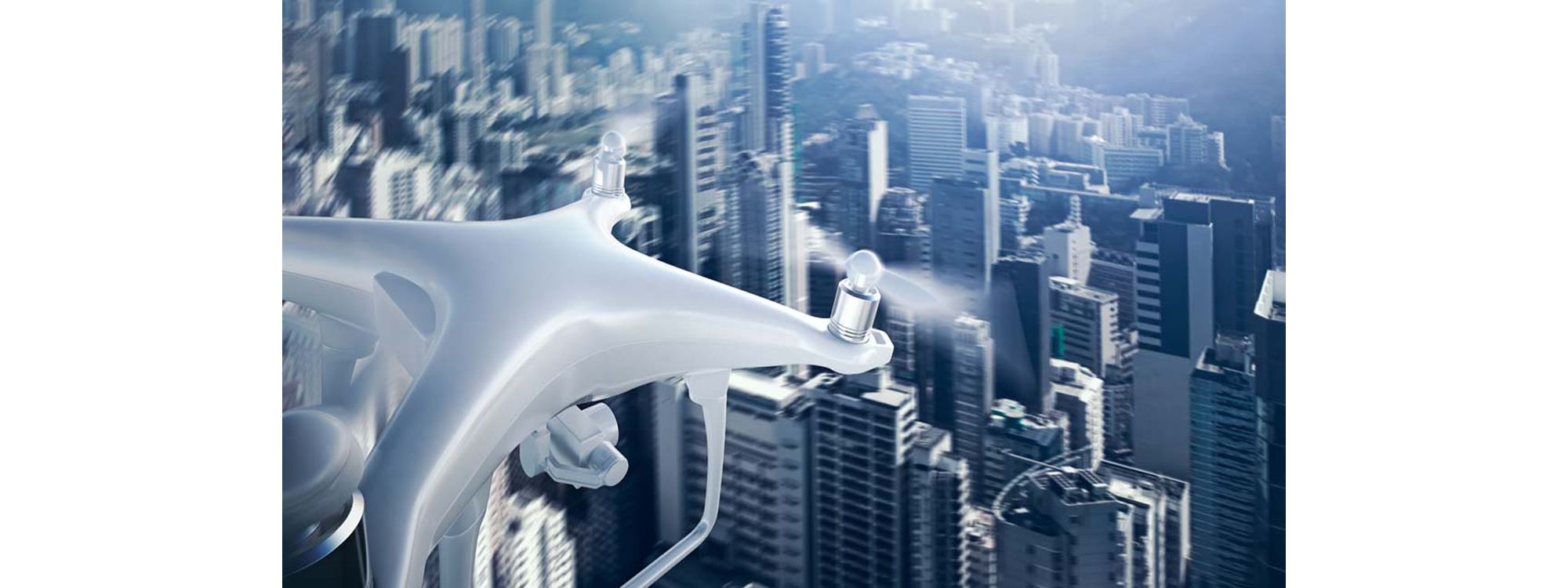 人口集中地区上空で飛行させる為の訓練に対応しております。