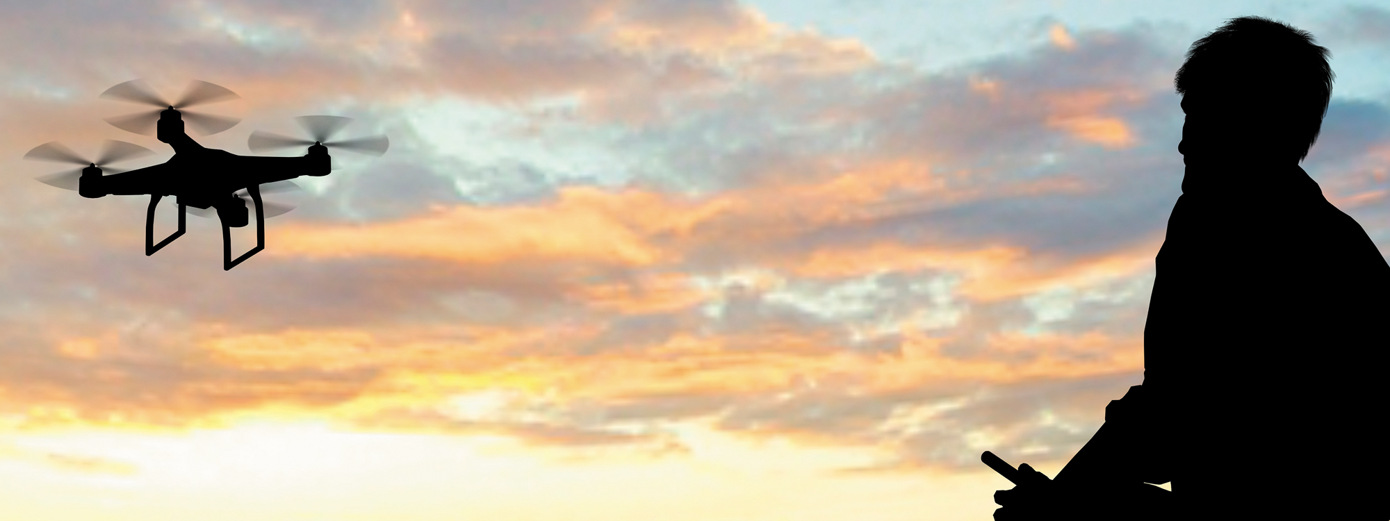 人又は物件から30m以内の飛行訓練について、ドローンパイロットスクールは対応しております。