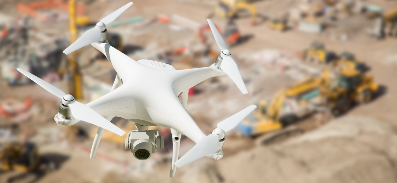 無人航空機(ドローン)を用いた測量の手順について紹介しています。ドローン測量は国土交通省がi-Constructionの中で推奨している新規の測量法となります。