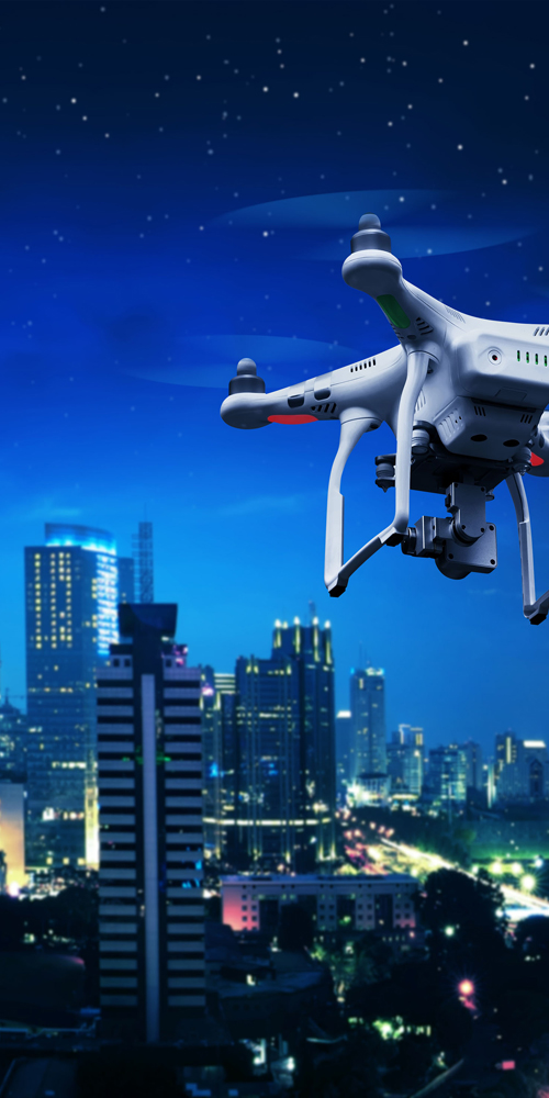 ドローンの夜間飛行訓練にも対応しております。